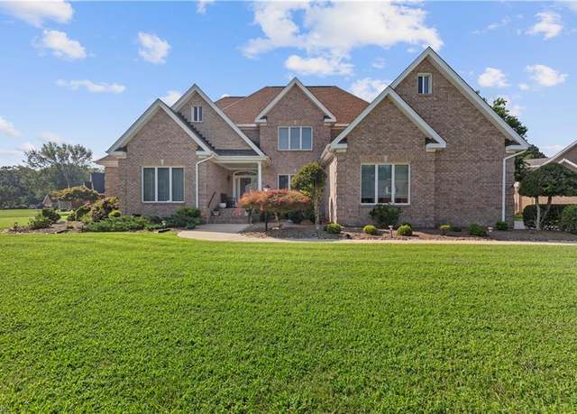 Property at 807 General Pickett Dr, Suffolk, VA 23434, 4 beds, 3.5 baths