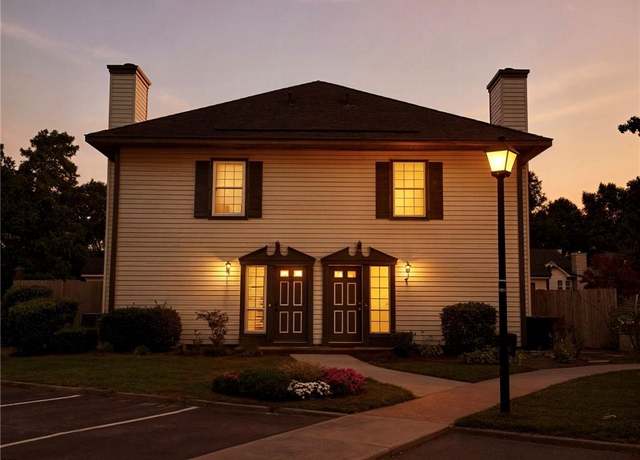 Property at 4567 Genoa Cir, Virginia Beach, VA 23462, 2 beds, 2.5 baths