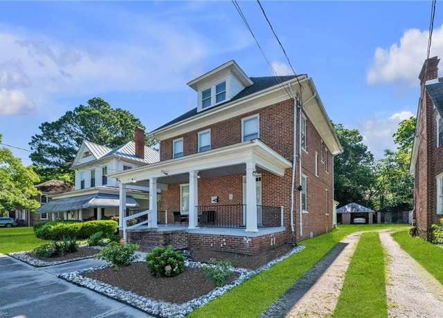 Property at 118 Saint James Ave, Suffolk, VA 23434, 3 beds, 2.5 baths