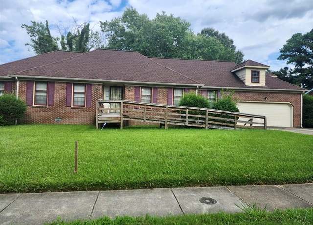 Property at 2209 Georgetown Blvd, Chesapeake, VA 23325, 4 beds, 2 baths
