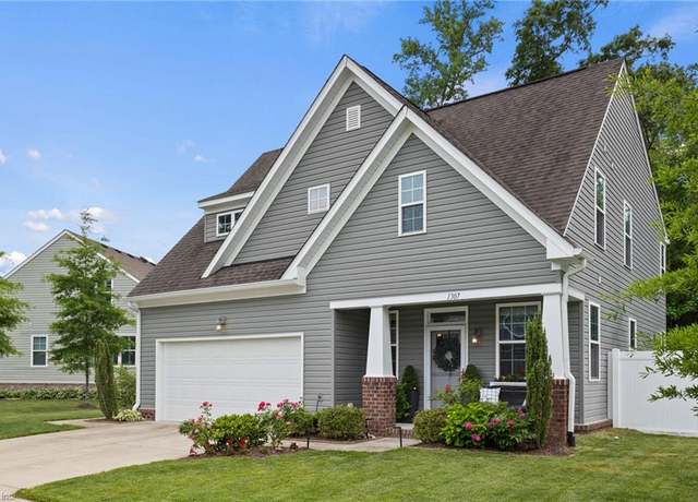 Property at 1307 Copper Knoll Ln, Chesapeake, VA 23320, 4 beds, 2.5 baths