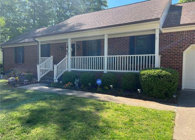 Property at 424 Wittington Dr, Chesapeake, VA 23322, 4 beds, 2 baths