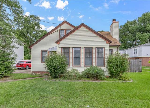Property at 2324 Greenwood Dr, Portsmouth, VA 23702, 4 beds, 1 bath