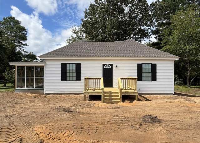 Property at 25558 New Market Rd, Courtland, VA 23837, 3 beds, 2 baths