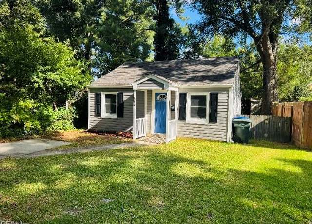 Property at 840 Alma Dr, Norfolk, VA 23518, 2 beds, 1 bath