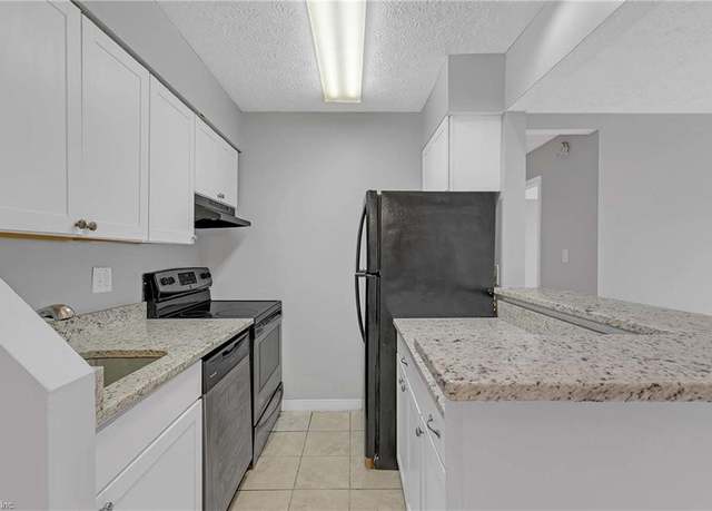 Property at 306 Wells Ct #2, Hampton, VA 23666, 2 beds, 1 bath