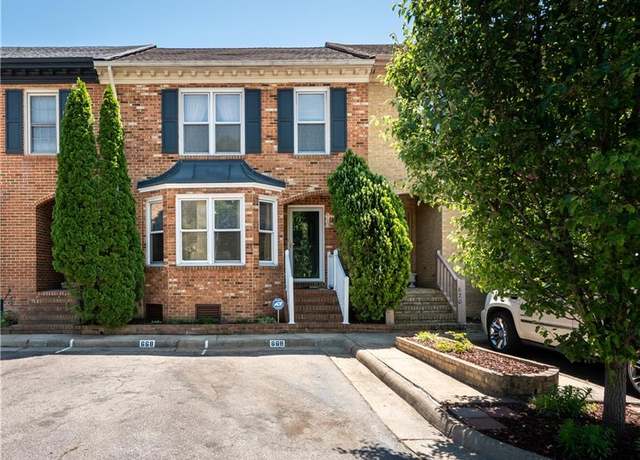 Property at 668 Lord Dunmore Dr, Virginia Beach, VA 23464, 3 beds, 2.5 baths