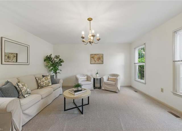 Property at 200 Deauville Cir, Newport News, VA 23606, 4 beds, 2.5 baths
