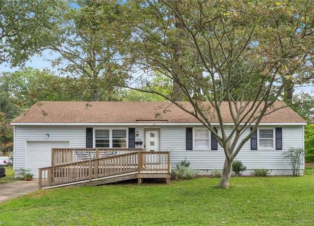 Property at 208 Collins Dr, Newport News, VA 23601, 3 beds, 1 bath