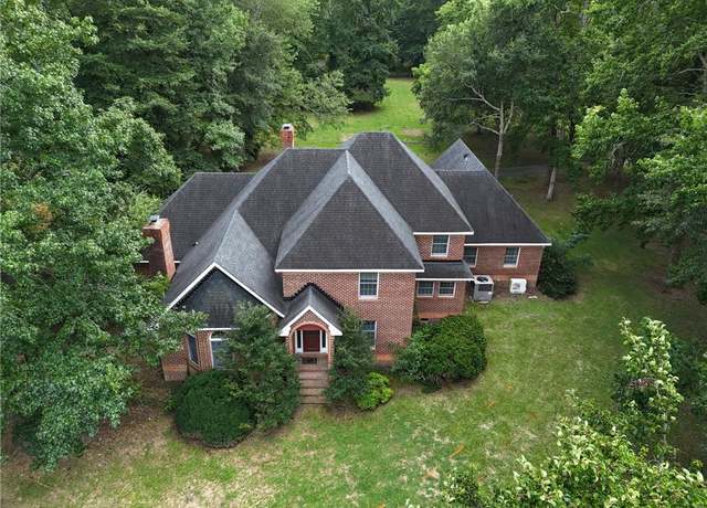 Property at 1917 Hallmark Way, Chesapeake, VA 23323, 5 beds, 5 baths