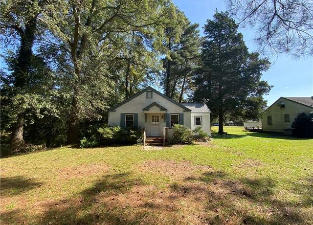 Property at 1536 Wilroy Rd, Suffolk, VA 23434, 2 beds, 1 bath