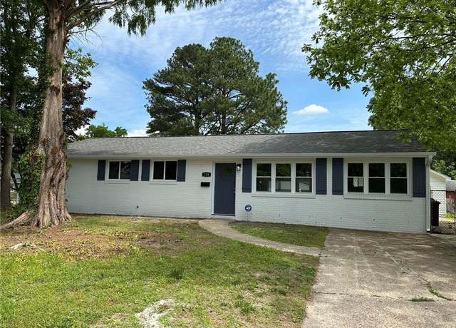 Property at 128 Ridgewood Rd, Chesapeake, VA 23325, 4 beds, 2 baths