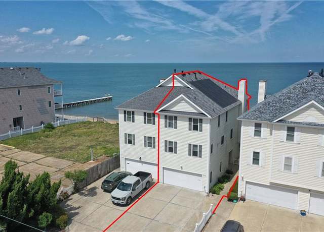 Property at 262 W Ocean View Ave, Norfolk, VA 23503, 3 beds, 3.5 baths