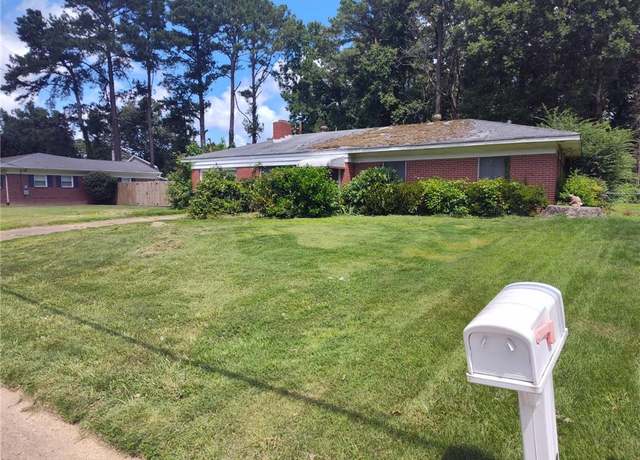 Property at 3532 Bow St, Virginia Beach, VA 23464, 3 beds, 1.5 baths