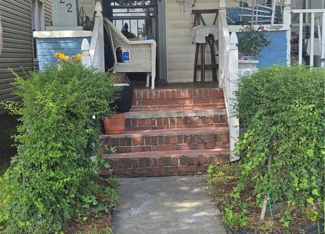Property at 822 Pollard St, Norfolk, VA 23504, 4 beds, 1.5 baths