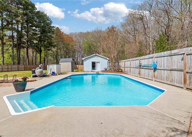 Property at 1714 Darian Dr, Elizabeth City, NC 27909, 4 beds, 3.5 baths