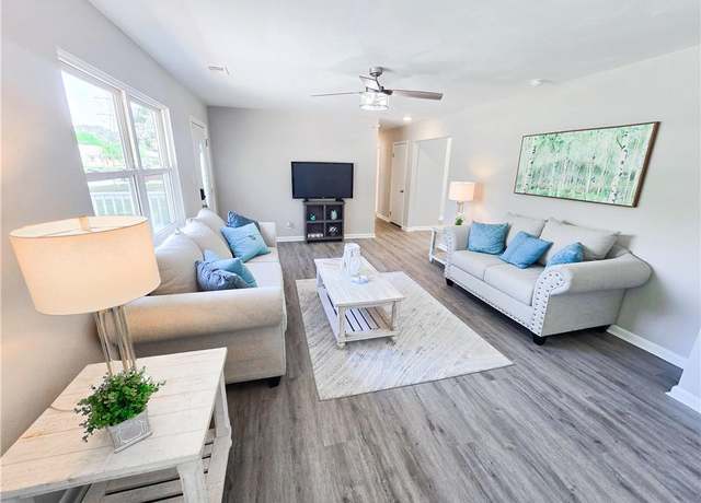 Property at 3929 Two Oaks Rd, Portsmouth, VA 23703, 3 beds, 1.5 baths