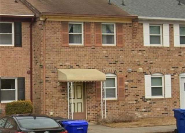 Property at 941 Indian Cir, Virginia Beach, VA 23451, 2 beds, 1.5 baths