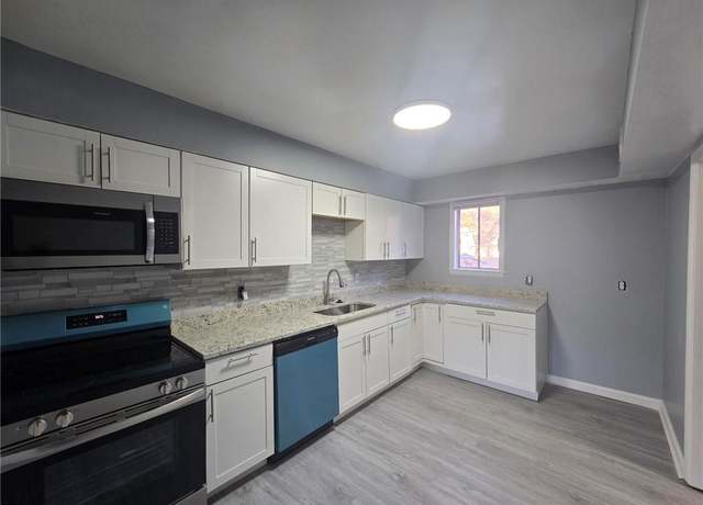 Property at 6464 Duquesne Pl, Virginia Beach, VA 23464, 3 beds, 1.5 baths