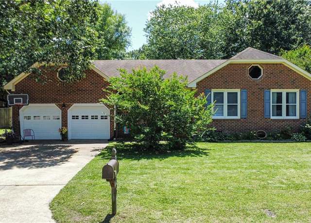 Property at 1909 Mill Pond Dr, Chesapeake, VA 23320, 4 beds, 2.5 baths