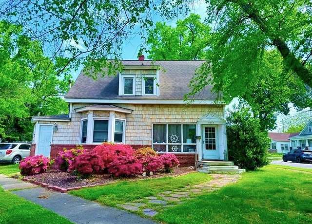 Property at 9549 Statler St, Norfolk, VA 23503, 4 beds, 2 baths