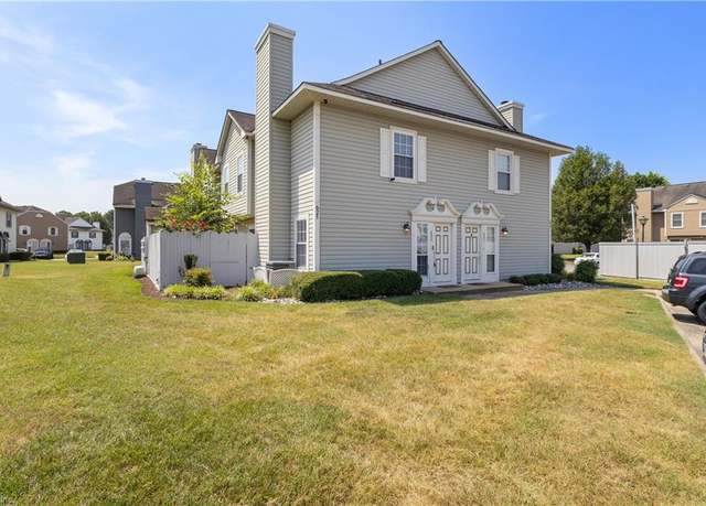 Property at 625 Ridge Cir, Chesapeake, VA 23320, 2 beds, 2.5 baths