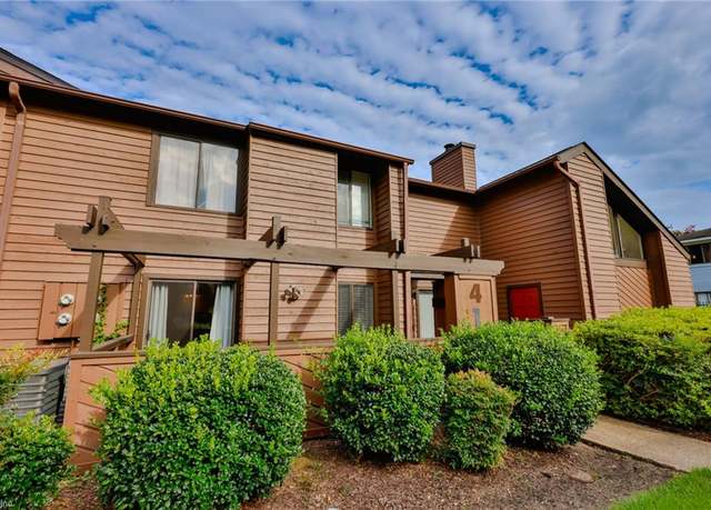 Property at 413 Nottinghill Park, Virginia Beach, VA 23452, 2 beds, 1 bath