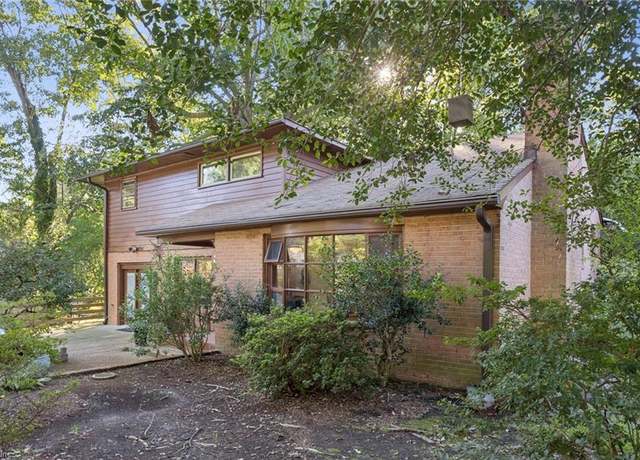 Property at 3 Chanco Dr, Newport News, VA 23606, 4 beds, 2.5 baths