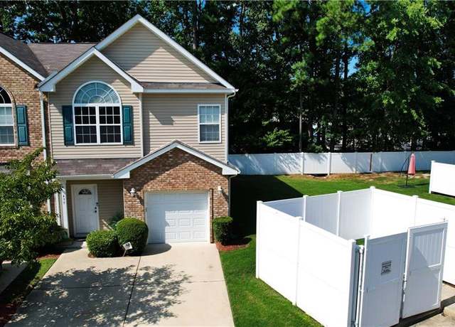 Property at 499 Old Colonial Way, Newport News, VA 23608, 3 beds, 2.5 baths