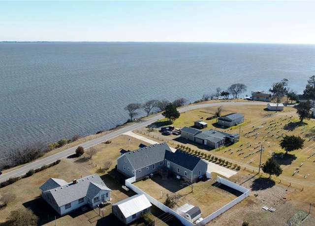 Property at 1055 Waterlily Rd, Coinjock, NC 27923, 4 beds, 3 baths