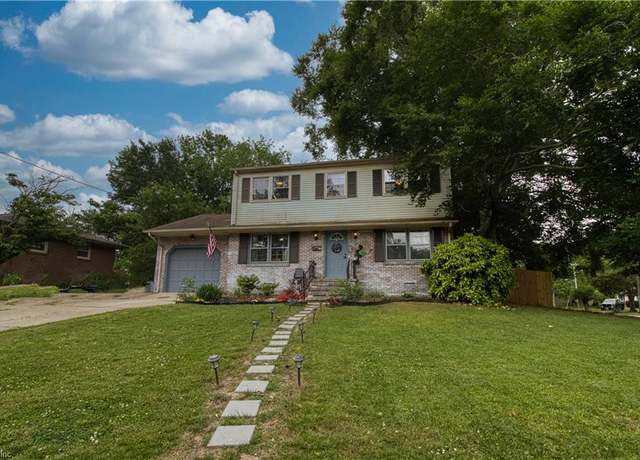Property at 27 Boxwood Ln, Newport News, VA 23602, 5 beds, 2.5 baths