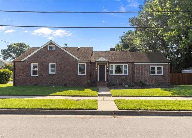Property at 2901 Mapleton Ave, Norfolk, VA 23504, 5 beds, 2 baths