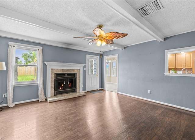 Property at 1956 Haviland Dr, Virginia Beach, VA 23454, 4 beds, 2.5 baths