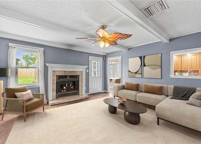 Property at 1956 Haviland Dr, Virginia Beach, VA 23454, 4 beds, 2.5 baths