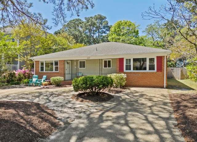 Property at 2217 Oak St, Virginia Beach, VA 23451, 4 beds, 2 baths