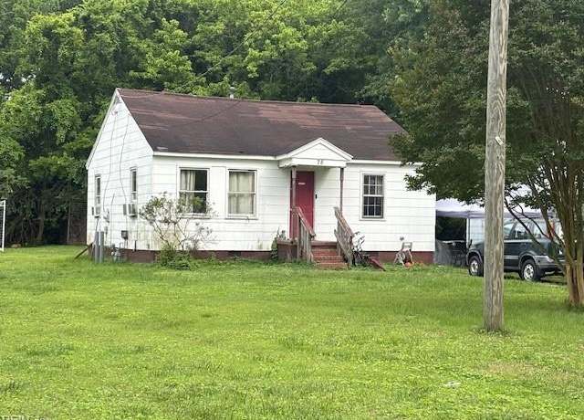 Property at 78 Garrow Rd, Newport News, VA 23608, 4 beds, 2 baths