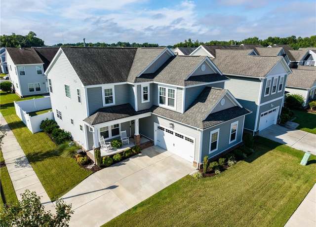 Property at 212 Bennetts Grove Ln, Suffolk, VA 23435, 4 beds, 2.5 baths