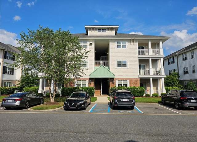 Property at 4308 Hillingdon Bnd #206, Chesapeake, VA 23321, 2 beds, 2 baths