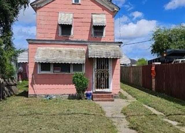 Property at 427 Freeman Ave, Chesapeake, VA 23324, 2 beds, 1 bath