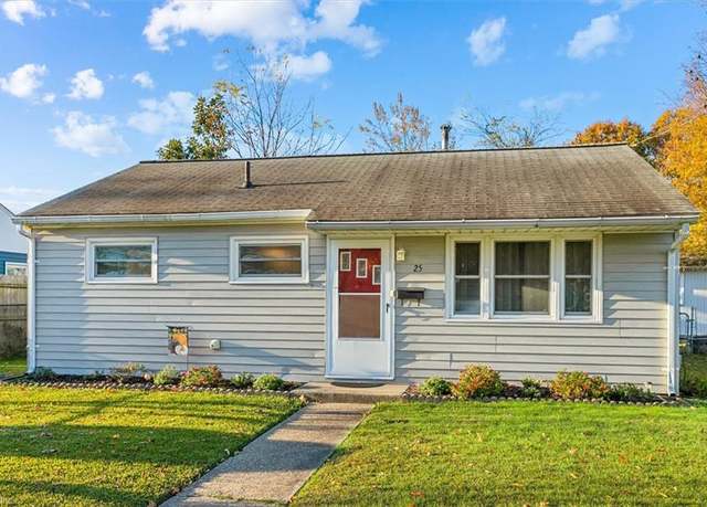 Property at 25 Shelton Rd, Hampton, VA 23663, 3 beds, 1 bath