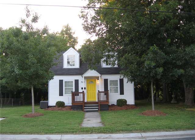 Property at 728 Quail Ave, Chesapeake, VA 23324, 4 beds, 1.5 baths