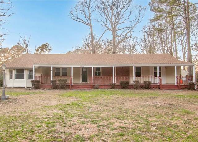 Property at 2228 Kings Hwy, Suffolk, VA 23435, 4 beds, 2 baths
