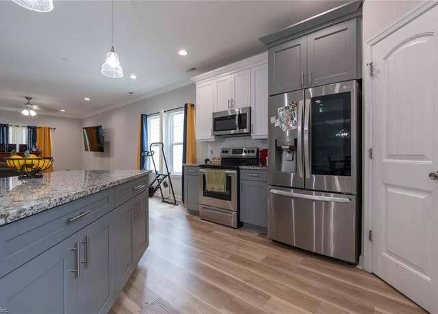 Property at 1710 Atlanta Ave, Portsmouth, VA 23704, 4 beds, 2.5 baths