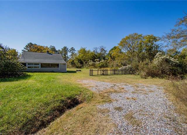 Property at 21 Constant Rd, Hampton, VA 23664