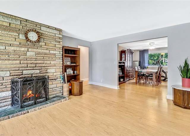 Property at 149 Ridgeley Rd, Norfolk, VA 23505, 4 beds, 3.5 baths