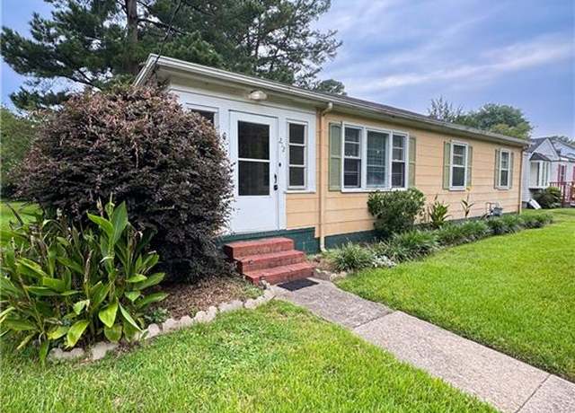 Property at 212 Jacquelyn Dr, Portsmouth, VA 23701, 3 beds, 1 bath
