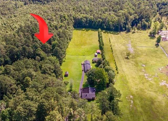 Property at 8 Shillelagh Rd, Chesapeake, VA 23323