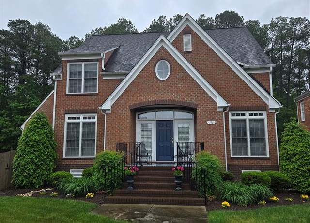 Property at 383 Emily Dickinson S, Newport News, VA 23606, 3 beds, 2.5 baths