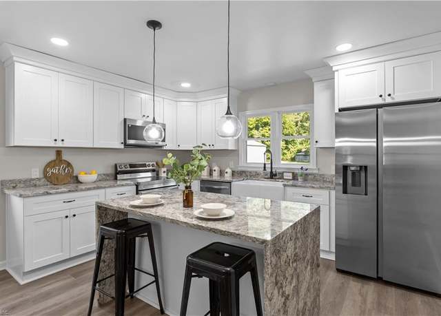 Property at 727 Dutch Rd, Suffolk, VA 23437, 4 beds, 3 baths