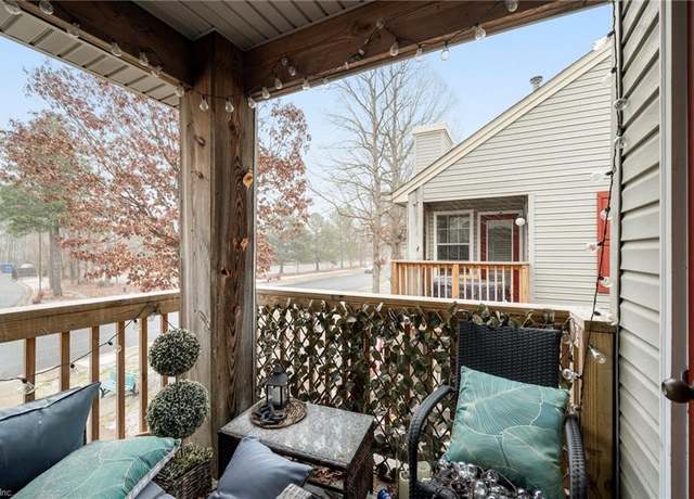 Property at 811 First Light Ct, Newport News, VA 23602, 2 beds, 2 baths